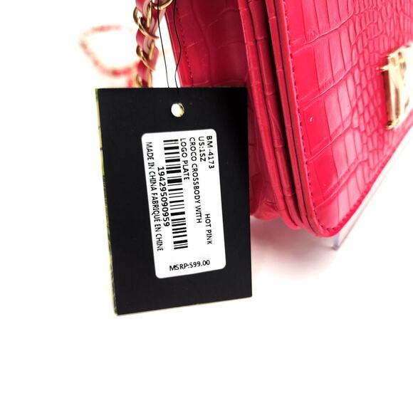 NWT BADGLEY MISCHKA PINK CROSSBODY BAG MSRP$99 VEGAN LEATHER - Picture 5 of 16